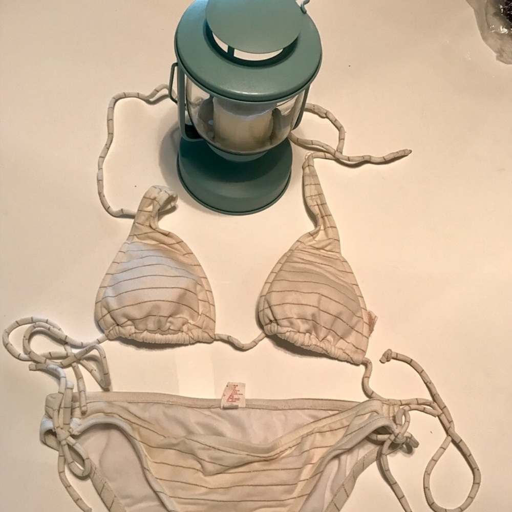 Bathing suit